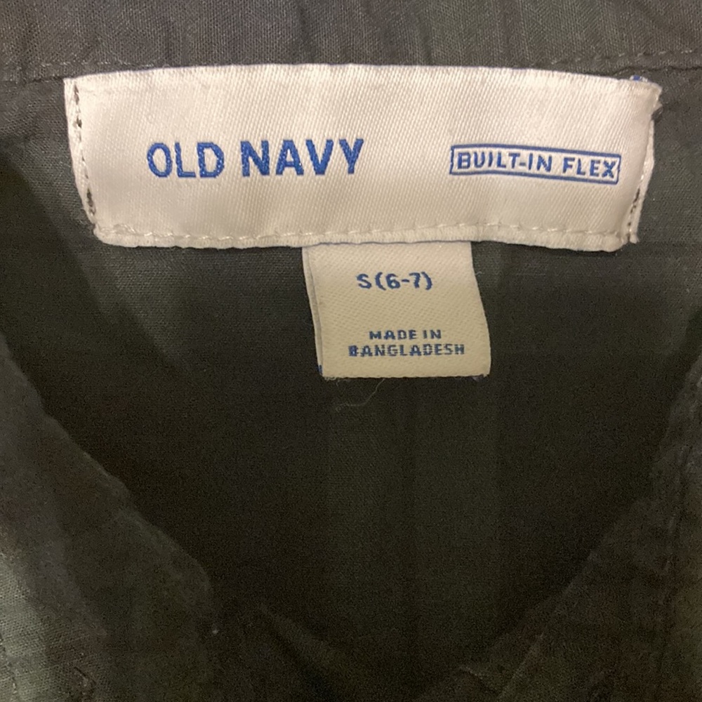 Old navy button down - Picture 2 of 2